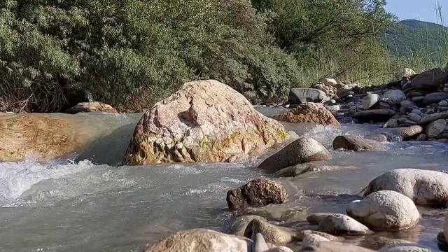 Звук реки успокаивает нервы The sound of the river calms the nerves Relaxs 🤗👍 смотреть онлайн