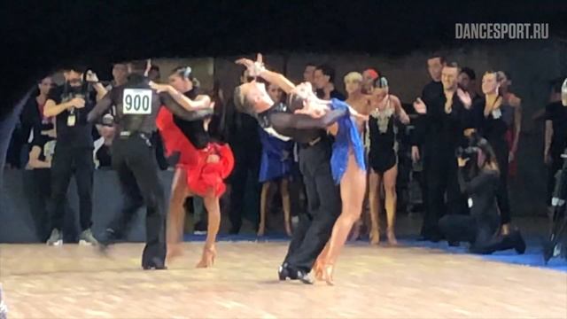 Miha Zerjav - Karcagi Laura HUN | Samba | WDSF World Open Latin | Cambrils 2019 смотреть онлайн