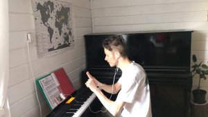 Давление на связки и срыв голоса. Вокал онлайн. Россия. Москва