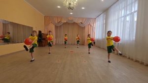 Ритмическая  гимнастика "Миру улыбнись"