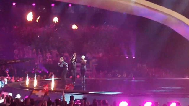 Artsvik - Fly With Me смотреть онлайн