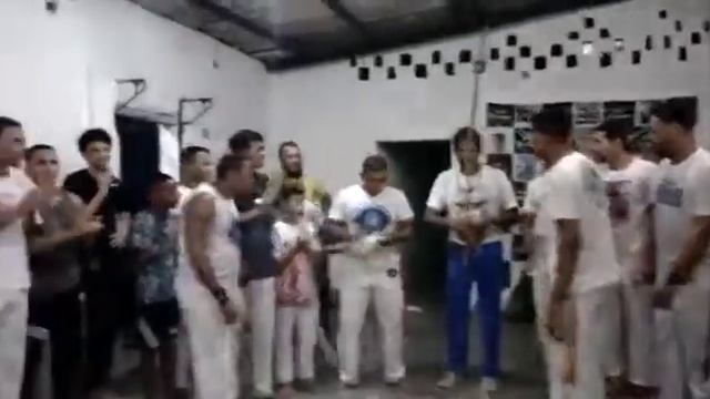 associação de capoeira Axé Iúna Mestre Nestor смотреть онлайн