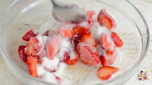 Шоколадный торт с клубникой рецепт