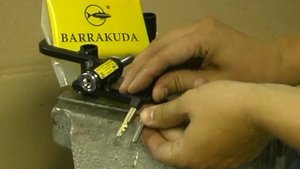 Быстрое вскрытие замка Барракуда