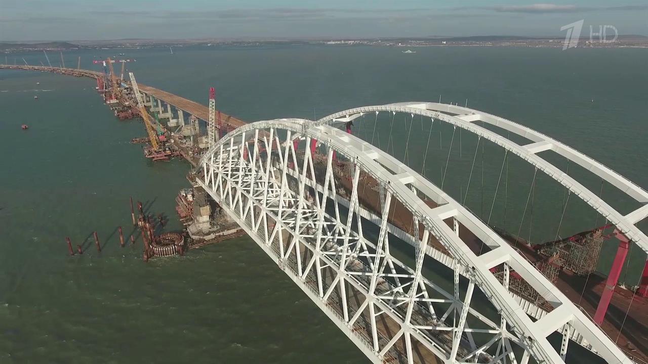 Переправа через Керченский пролив теперь официально именуется Крымским мостом