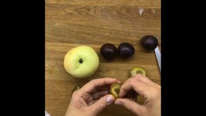 ВКУСНЕЙШАЯ #ШАРЛОТКА  со сливой и яблоками за 7 минут...!САМАЯ ВКУСНАЯ И НЕЖНАЯ!
