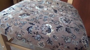 Хозминутка. Обновила стулья. Как самостоятельно обить стул тканью.