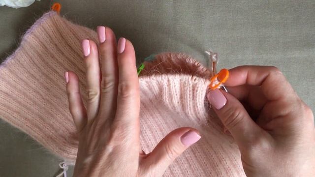 В ЭТУ ШАПКУ ВЫ ТОЧНО ВЛЮБИТЕСЬ И НЕ ЗАХОТИТЕ СНИМАТЬ ! KNITTED HAT смотреть онлайн