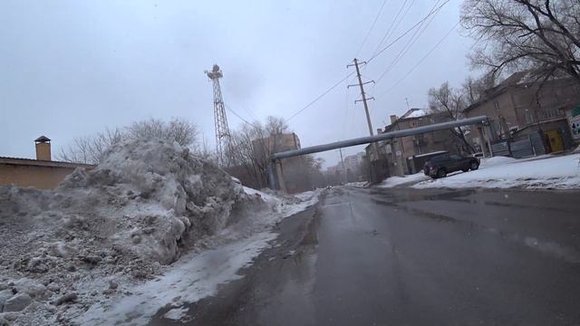 Караганда | улица Гастелло от Мустафина к началу весной 2021