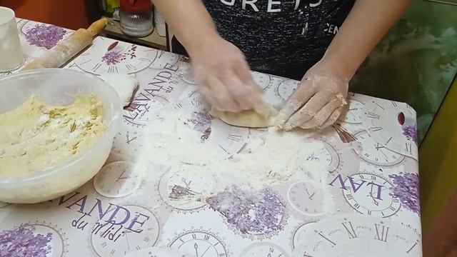 КАРТОФЕЛЬНЫЕ ПИРОЖКИ С ФАРШЕМ И СЫРОМ.