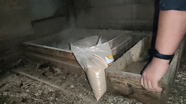 Зольно-Песчанная Ванна Для Кур. смотреть онлайн