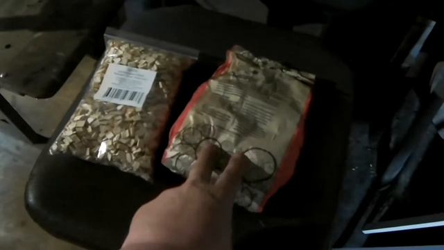 Коптим сало в самодельной коптилке смотреть онлайн