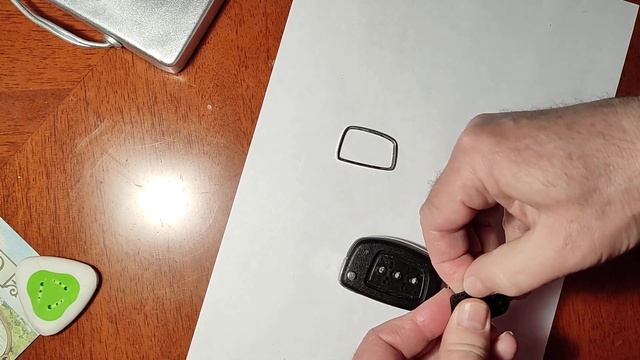 Замена кнопок на ключе Hyundai . смотреть онлайн