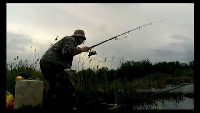 Рыбалка под берегом! смотреть онлайн