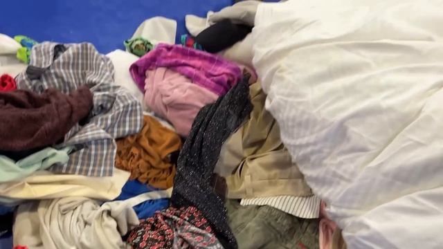 Мафия на свалке в США!Надо потолкаться чтобы найти клад!Хороший улов Отличные бренды на барахолке смотреть онлайн