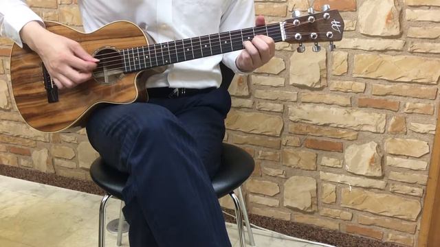 UTG Guitar Factory - Acasia Mini（アカシア・ミニ） アルペジオ ピック смотреть онлайн