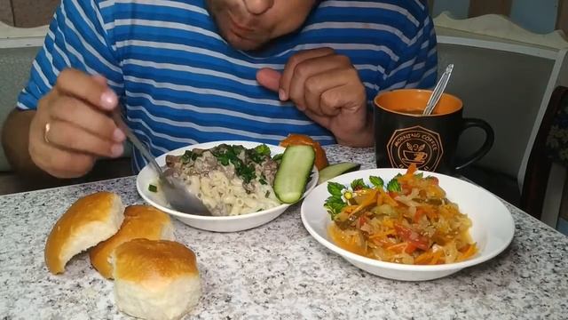 ПЕЧЕНЬ+ГРБЫ В СМЕТАННОМАЙОНЕЗНОМ СОУСЕ/ LIVER + MUSHROOMS IN CREAMED MAYONE SAUCE. смотреть онлайн