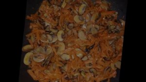 Салат с треской и шампиньонами