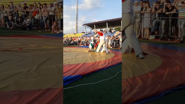 Смертельный бросок но парень крепкий стал смотреть онлайн