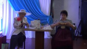 сценка"городская -деревенская"?