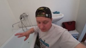 Владельцы новой квартиры затопили соседей в первый день въезда, а я добавил. ремонт канализации