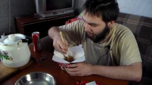 Фунчоза Sen Soy под японским соусом с Мисо пастой и водораслями Вакаме