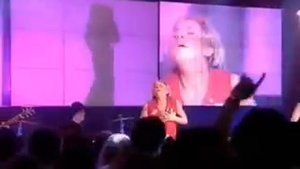 Melanie C & Lisa 'Left Eye' Lopes video Never Be The Same Again Live @ TOTP