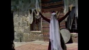 Армянский женский танец, Armenian dance