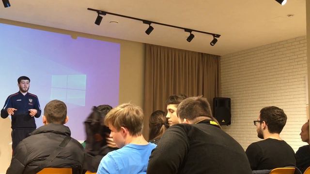 встреча Аиком Бегян, чемпионом по боевым искусствам смотреть онлайн