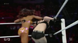 Paige vs. Alicia Fox [RAW 10/11/2014]