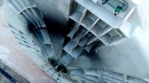 Пилим не разборный бак Indesit IWC 5105