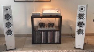 Bluesound Node, Rogue Audio Cronus Magnum II, Jamo C97 II. The Latin Jazz Trio Luisongo