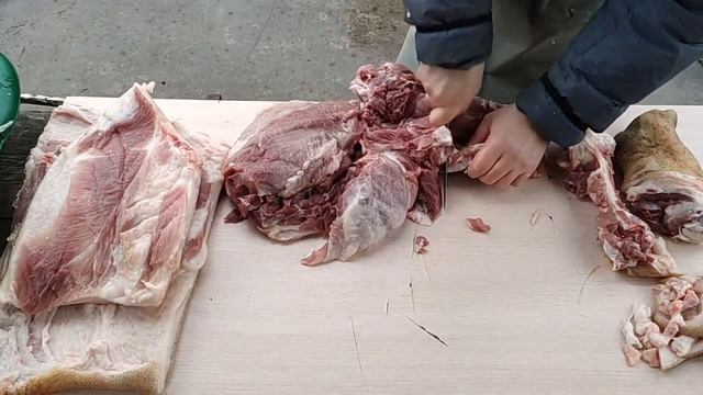 Задок разделка для себя задней полутуши \\ сколько мяса и сала в задней части свиной туши смотреть онлайн