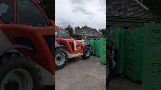 Орехово.Бизнес - Наш телескопический погрузчик MST ST 9.40 в работе... смотреть онлайн
