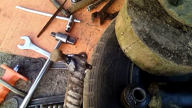 Замена сайлентблока заднего амортизатора Citroen berlingo first. смотреть онлайн