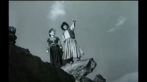 "Qaraca qız" filmindən musiqi – Gülən gözlər (bəs. Rauf Hacıyev)