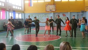 Танец сборной Отделения 11 класса