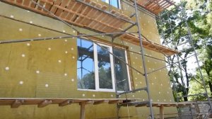 Утепление фасадов минеральной ватой в Керчи. Камешковая декоративная штукатурка.