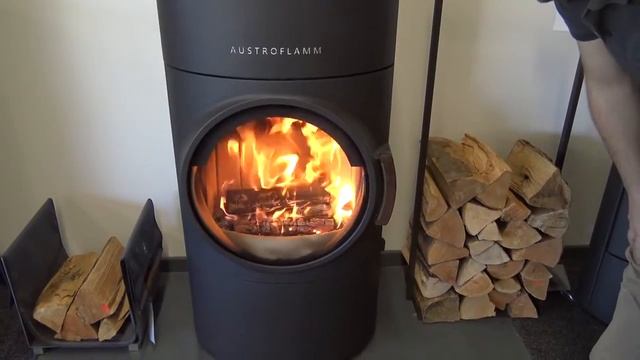 Горение печи-камина Austroflamm Clou Xtra & Clou Compact смотреть онлайн