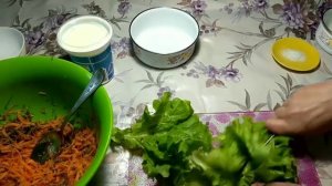 Салат с семенами льна