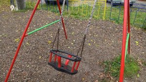 Детские площадки над теплотрассой