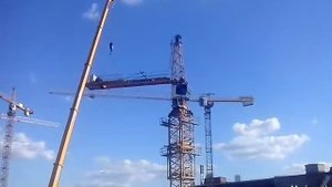 Так собираются башенные краны