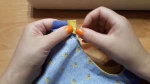 Обработка горловины косой бейкой по лицевой стороне. Пошаговый МК