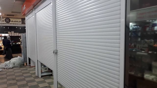 Роллеты в ТЦ