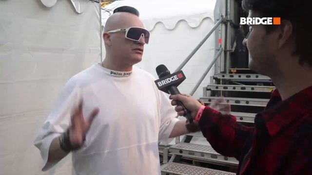 На чем гоняет по Москве Сергей Лемох из группы Кар-Мэн? смотреть онлайн