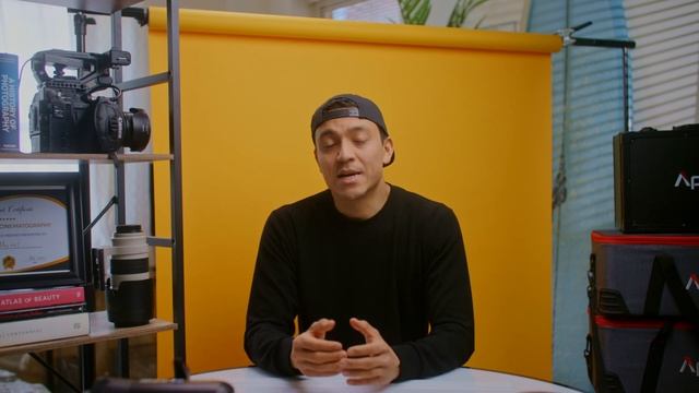 КАКУЮ КАМЕРУ КУПИТЬ ДЛЯ РАБОТЫ ВИДЕОГРАФОМ. Как нас обманывают производители. смотреть онлайн