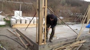 Каркас ССД4. Монтаж угловой стойки ✔ [Построить дом своими руками]