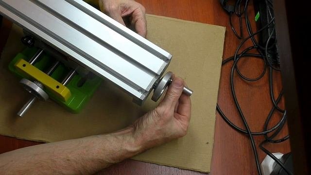 Обзор двухкоординатного столика из Китая.