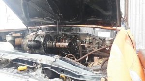 Вездеход Трактозавр. Запускаем дизельный двигатель после переворота. Масло в цилиндрах. Будет жить