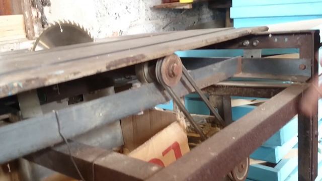 ОБЗОР И МОДЕРНИЗАЦИЯ САМОДЕЛЬНОЙ ЦИРКУЛЯРКИ/мастерская пчеловода